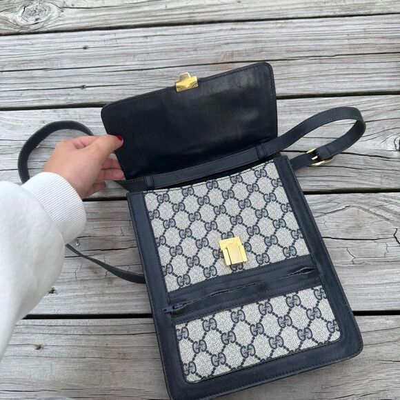 Authentic Gucci Parfums Sherry Line Monogram Women’s Crossbody Purse Bag - Picture 8 of 11